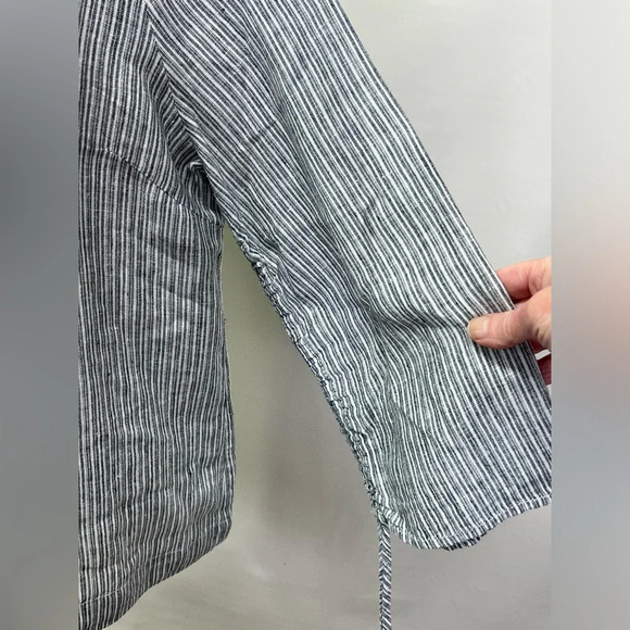 CASLON Blue‎ and white stripe linen top size L. - Picture 3 of 10